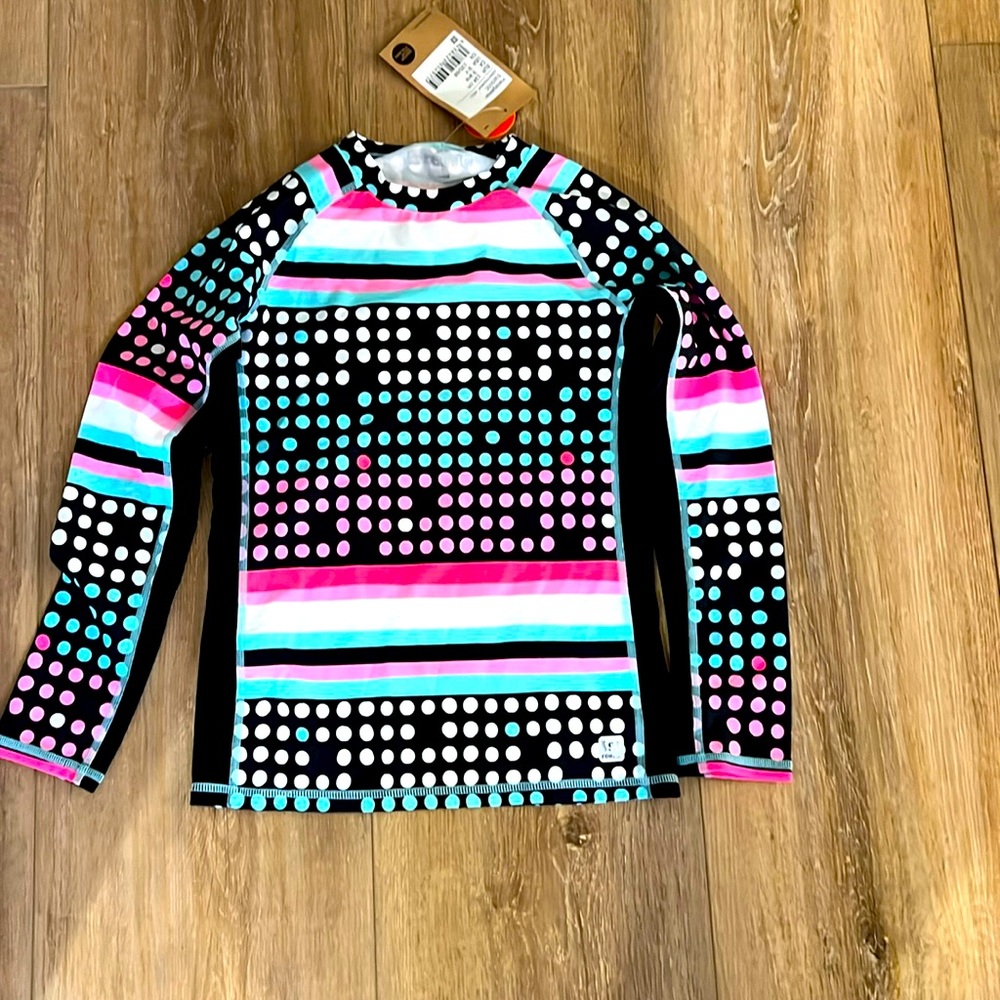 Reina Kids swim shirt. Size USA-9Y